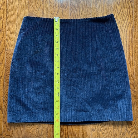 Aritzia Sunday Best Navy Lyra Corduroy Mini A-Line Skirt - Size 8 - Picture 11 of 15